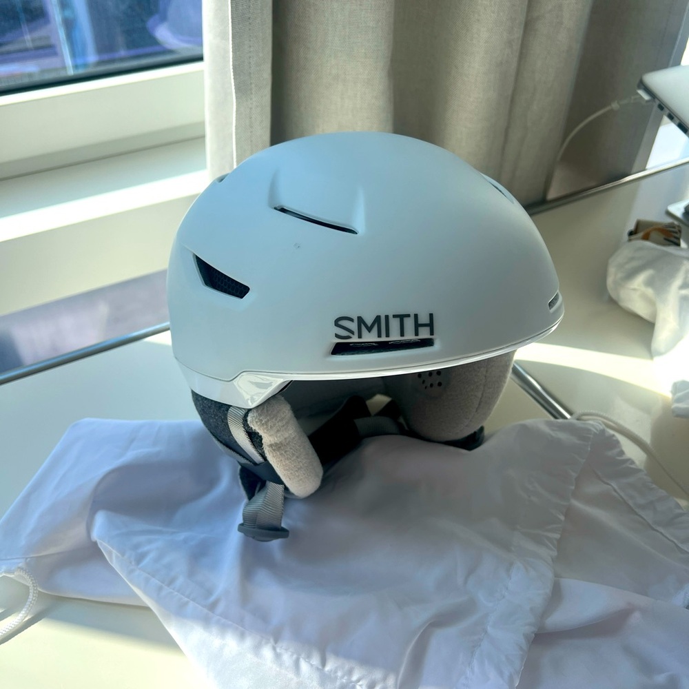 Women M Smith Ski Helmet